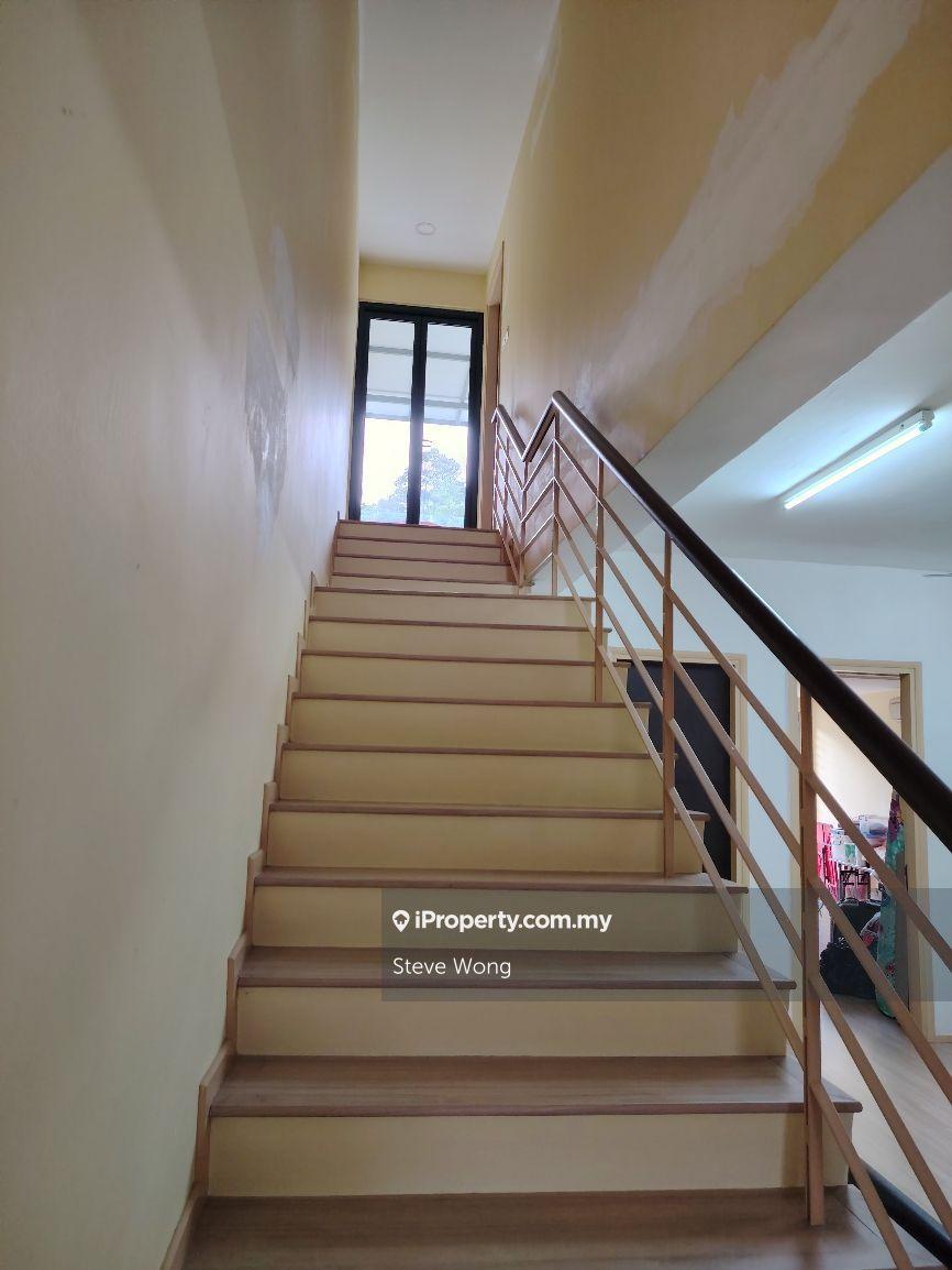 Rumah Berangkai 3 Tingkat untuk Dijual di Eden Jalil, Seri Kembangan oleh Steve Wong - iProperty.com.my