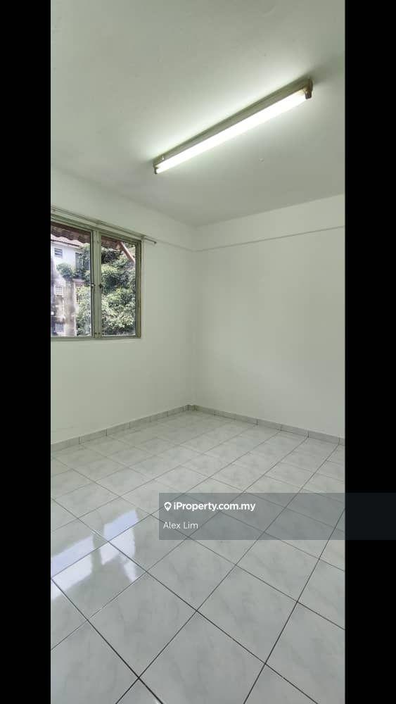 Flat for Rent in Desa Petaling Flat by Alex Lim - iProperty.com.my