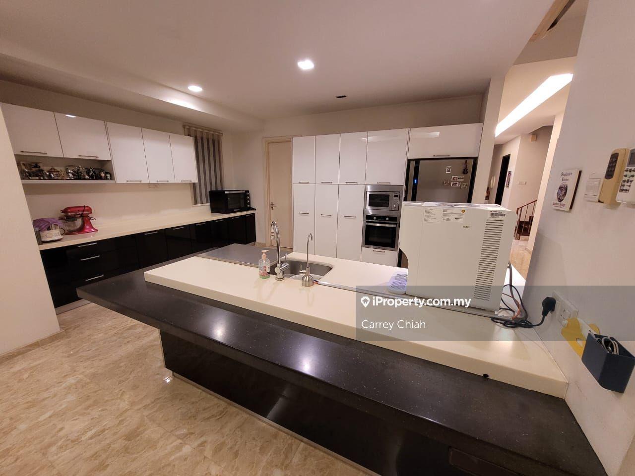 Rumah Berkembar untuk Dijual di Lake Edge, Puchong oleh Carrey Chiah - iProperty.com.my