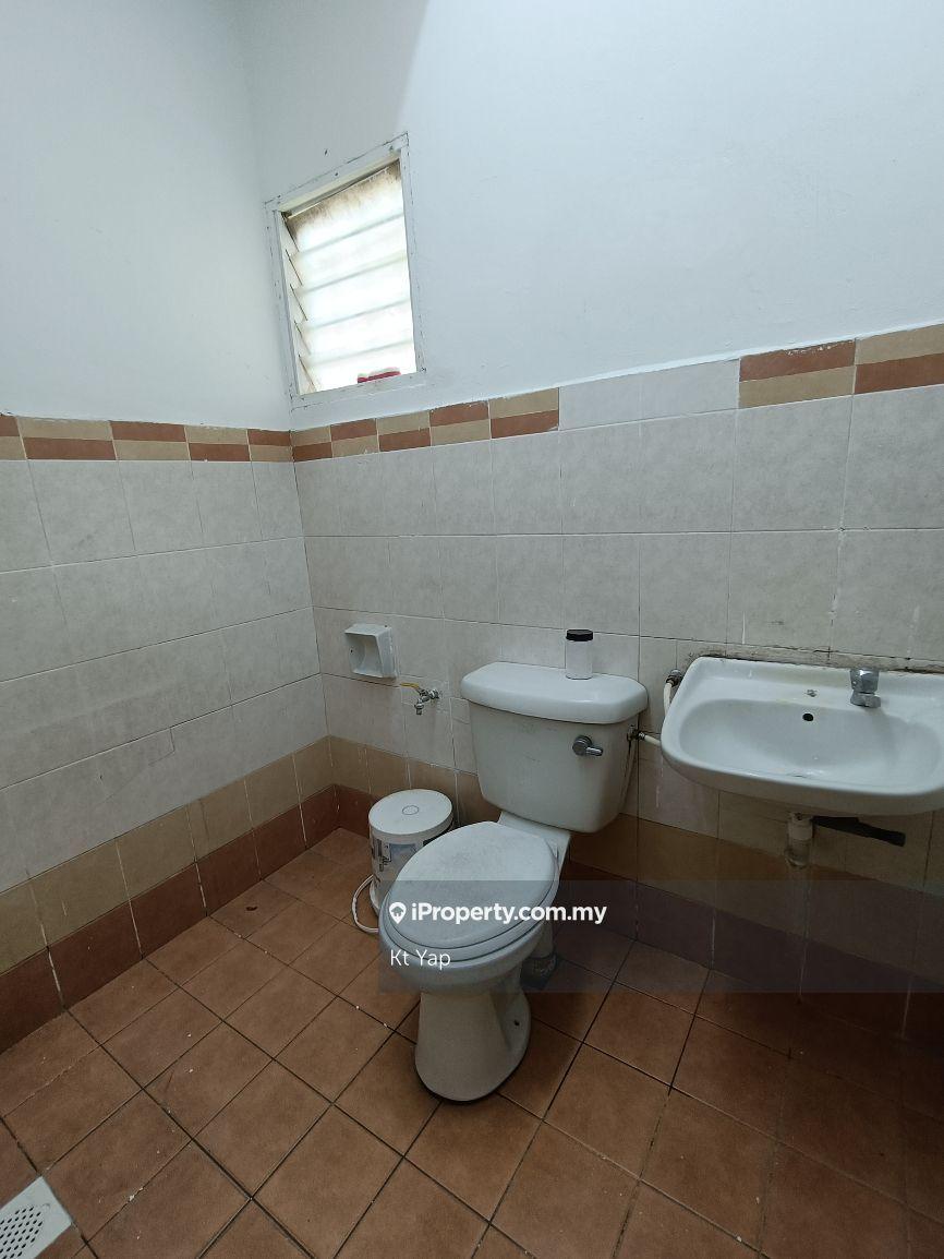 2-storey Terraced House for Sale in Taman Putra Budiman, Balakong, Seri Kembangan, Balakong by Kt Yap - iProperty.com.my