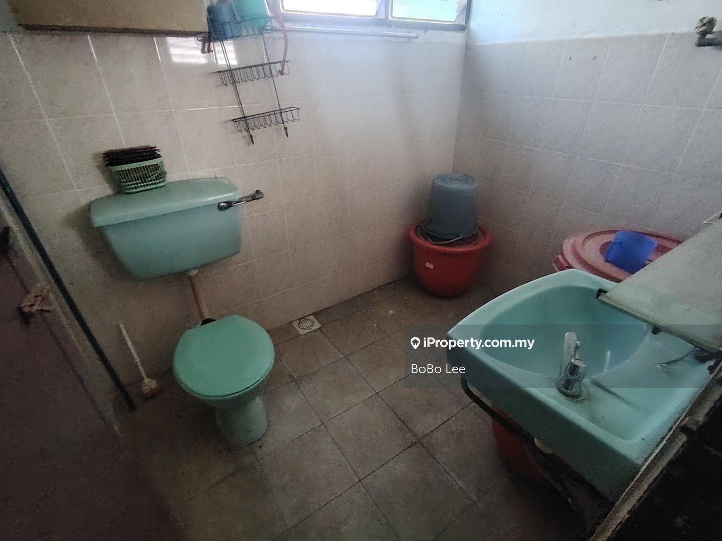 Bungalow House for Sale in Taman Overseas Union (Taman Oug), Jalan Klang Lama (Old Klang Road) by BoBo Lee - iProperty.com.my