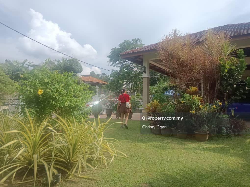Banglo untuk Dijual di Country Heights, Kajang oleh Christy Chan - iProperty.com.my