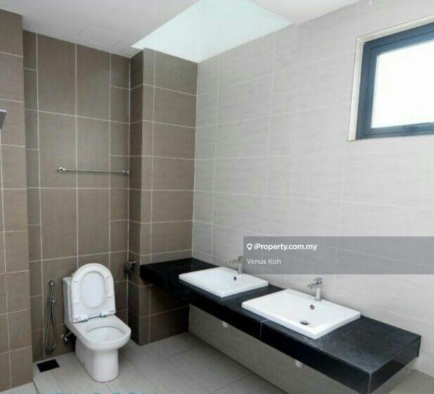 Rumah Berkembar untuk Dijual di Bandar Sungai Long, Selangor oleh Venus Koh - iProperty.com.my