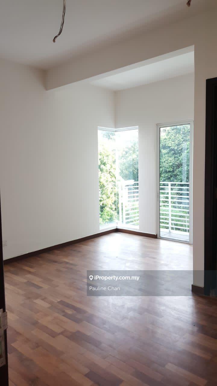 Bungalow House for Sale in Serdang, Seri Kembangan by Pauline Chan - iProperty.com.my