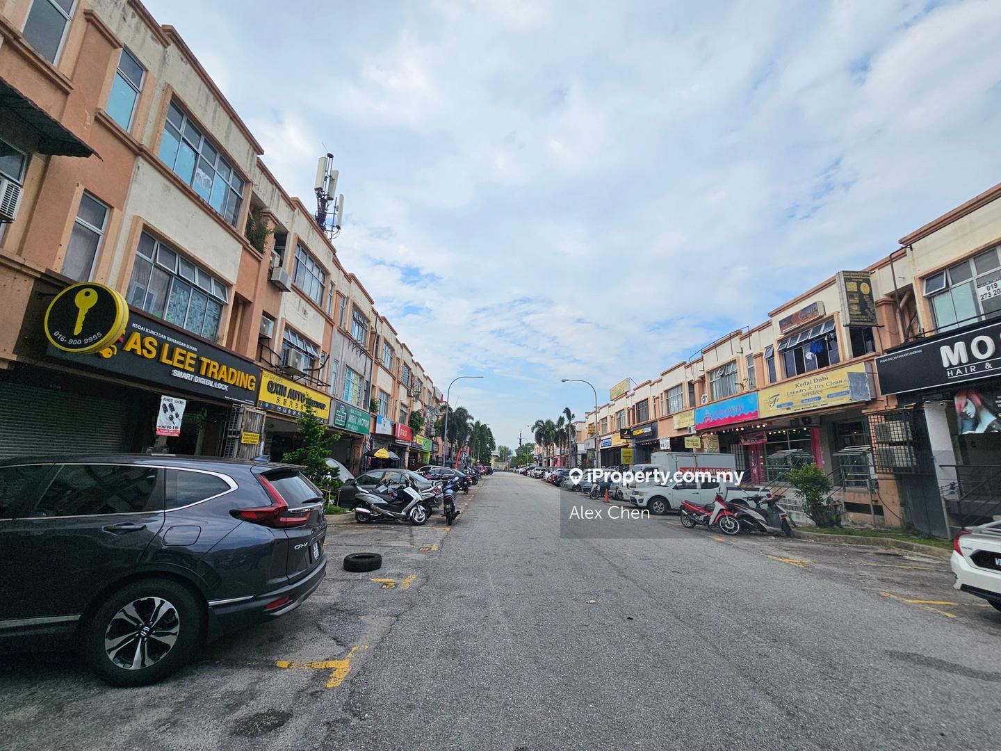 Kedai untuk Disewa di Taman Prima Saujana, Kajang oleh Alex Chen - iProperty.com.my