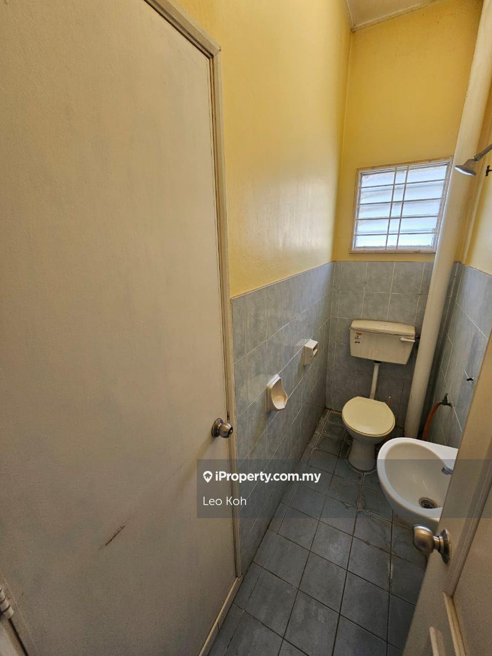 Rumah Berangkai 2 Tingkat untuk Dijual di Taman Puncak Jalil, Seri Kembangan oleh Leo Koh - iProperty.com.my