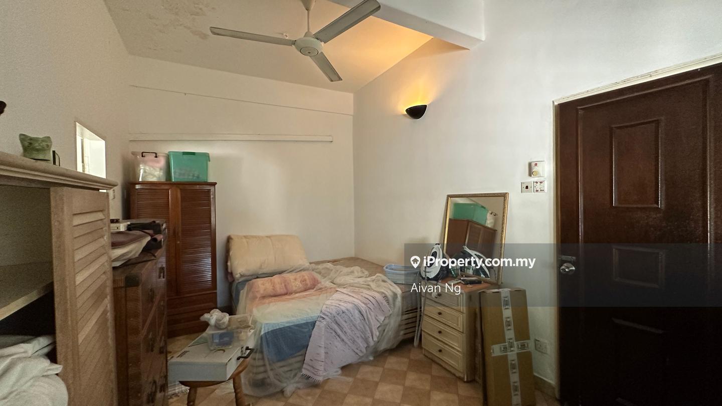 Bungalow House for Sale in Taman Lucky, Bangsar by Aivan Ng - iProperty.com.my