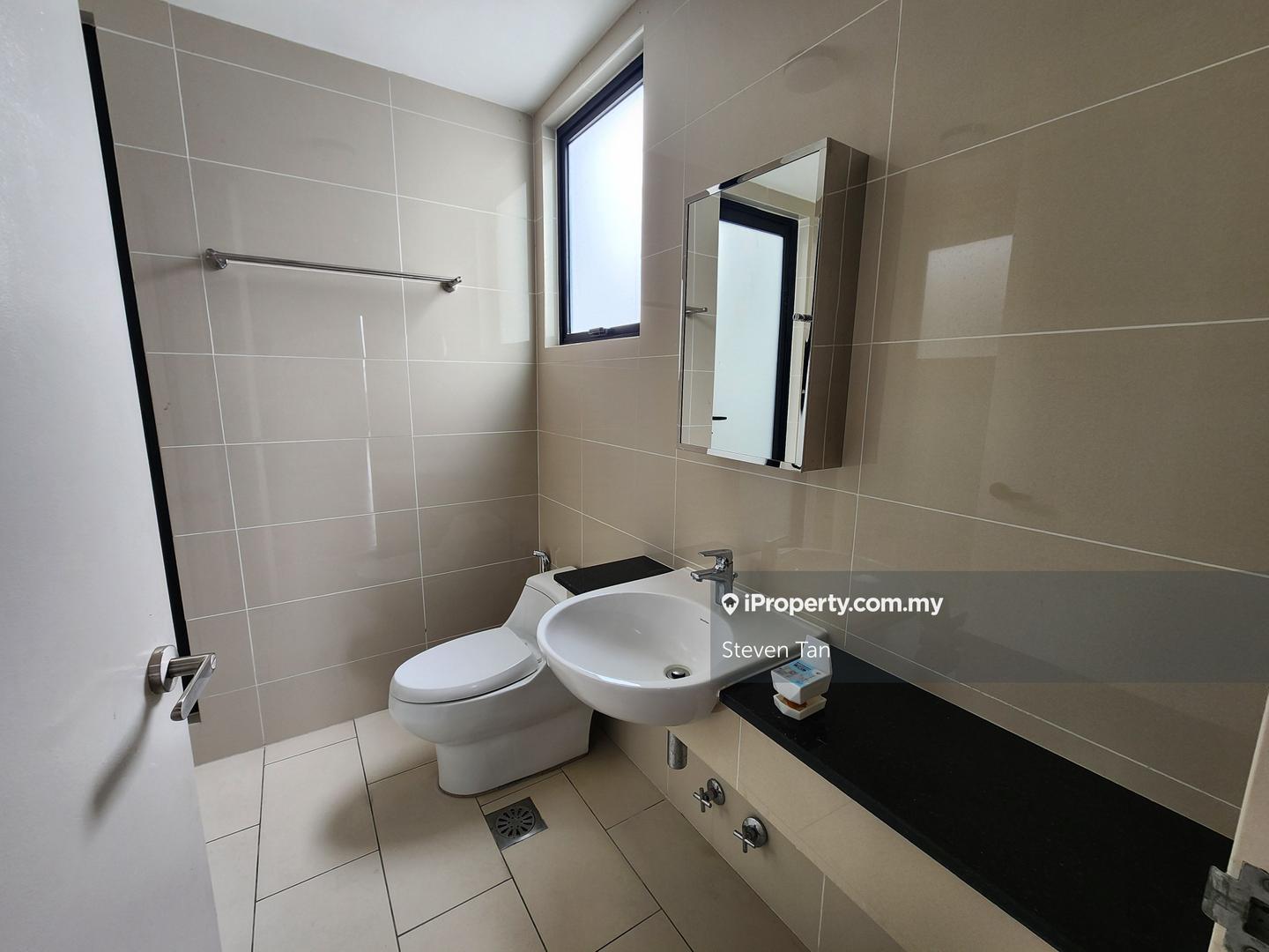 Rumah Berangkai 3 Tingkat untuk Dijual di 16 Sierra, Puchong oleh Steven Tan - iProperty.com.my