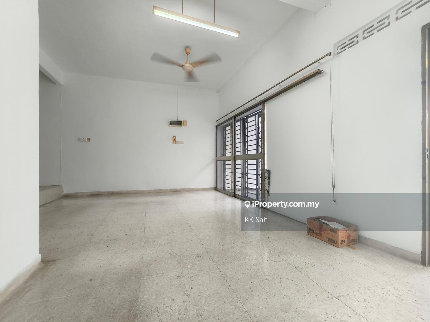 Rumah Berangkai 2 Tingkat untuk Dijual di Taman Sri Reko Sentral Sepakat Indah Sungai Chua, Kajang oleh KK Sah - iProperty.com.my