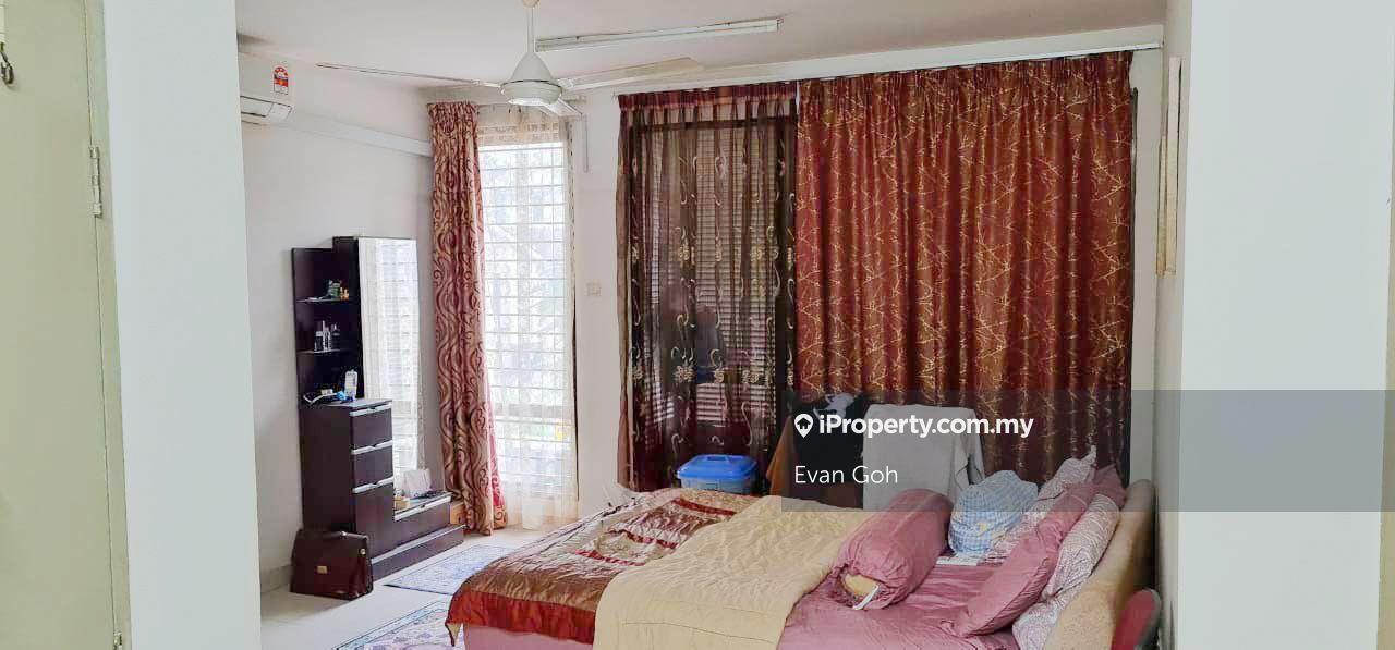 Rumah Berangkai 2.5 Tingkat untuk Dijual di Taman Putra Impiana, Puchong oleh Evan Goh - iProperty.com.my