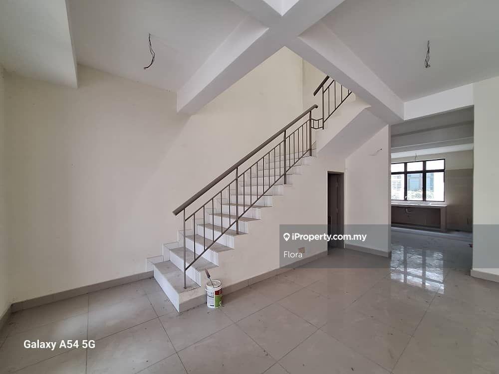 2-storey Terraced House for Sale in Lakeside Residences, Puchong by Flora - iProperty.com.my