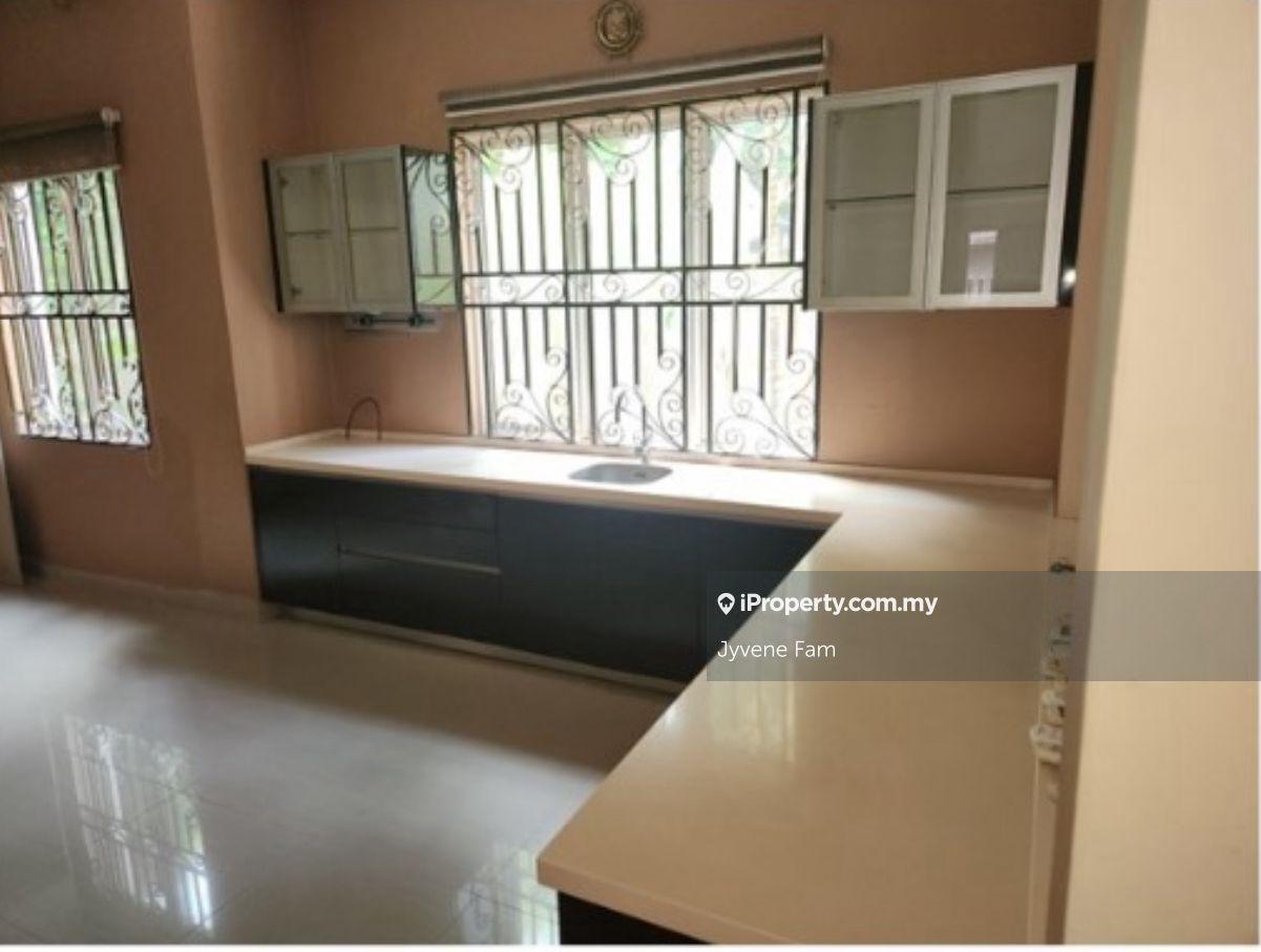 Banglo untuk Dijual di Taman Yarl, Jalan Klang Lama (Old Klang Road) oleh Jyvene Fam - iProperty.com.my