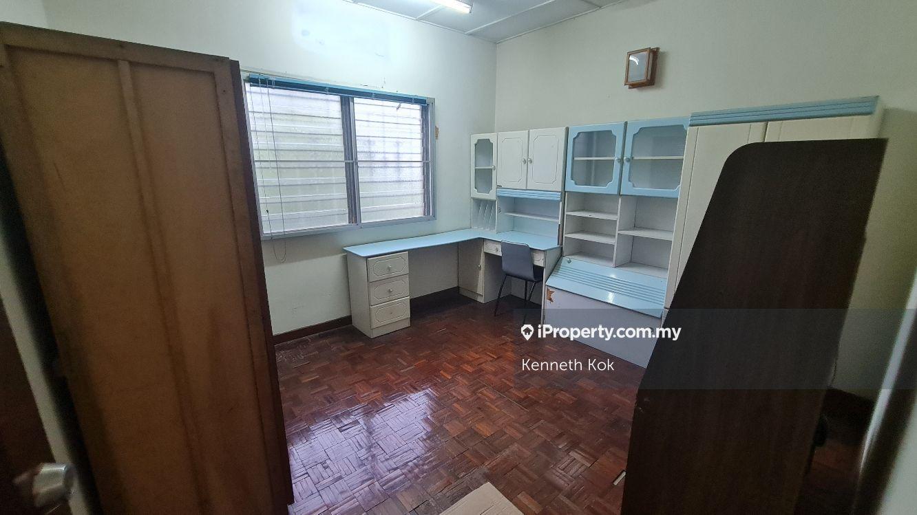 Rumah Berangkai 2 Tingkat untuk Dijual di SS18, Subang Jaya oleh Kenneth Kok - iProperty.com.my