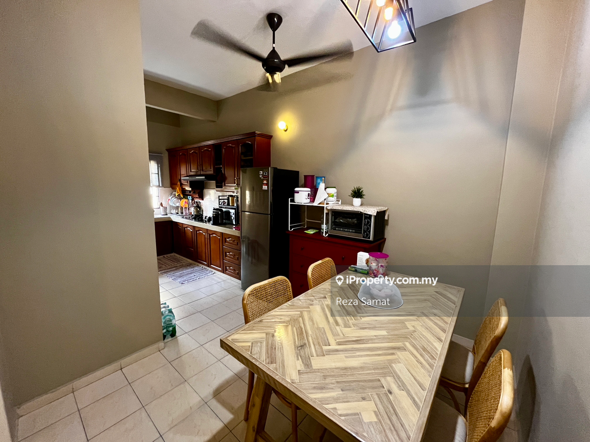 Rumah Berangkai 2 Tingkat untuk Dijual di Sungai bertek klang, Klang oleh Reza Samat - iProperty.com.my