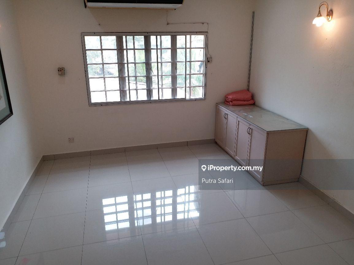 Semi-Detached House for Sale in sek 9, seksyen 9, shah alam, sec 9, section 9, Shah Alam by Putra Safari - iProperty.com.my