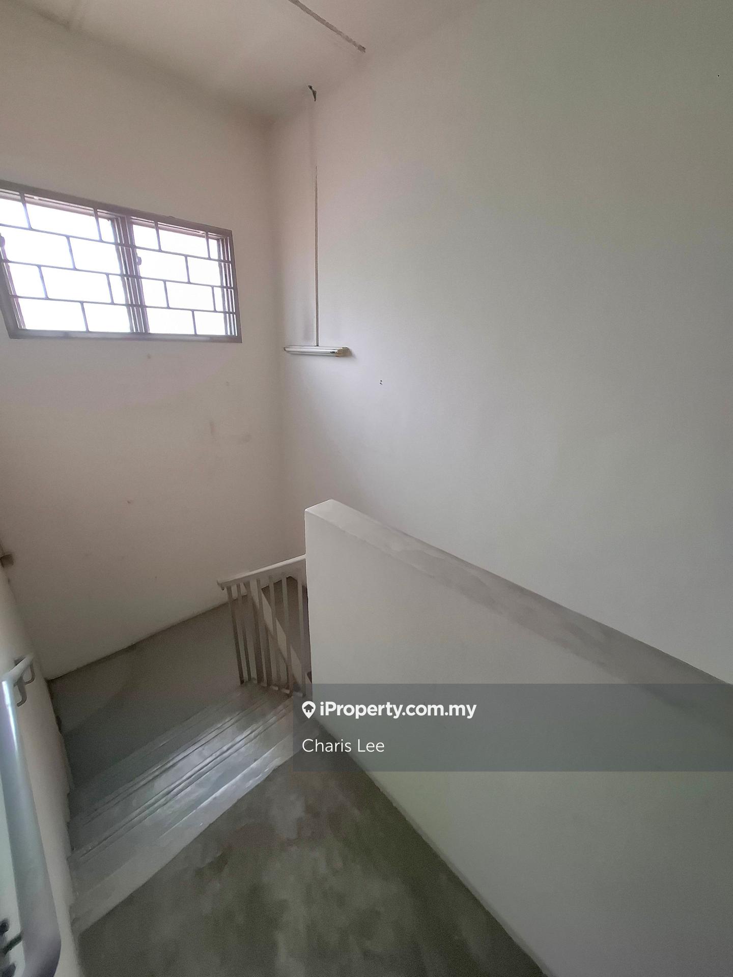 Rumah Berangkai 2 Tingkat untuk Dijual di Seksyen 17, Petaling Jaya oleh Charis Lee - iProperty.com.my