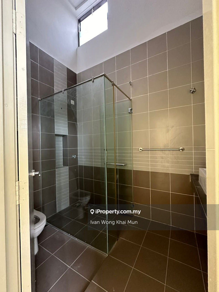 Rumah Berangkai 2 Tingkat untuk Dijual di Bandar Bukit Raja, Klang oleh Ivan Wong Khai Mun - iProperty.com.my