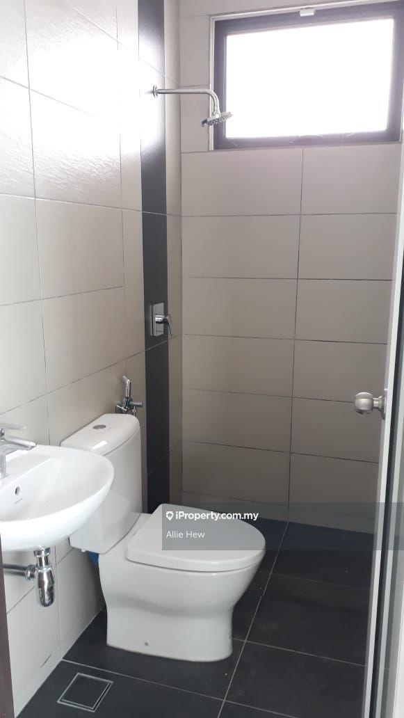 Semi-Detached House for Rent in 3 Storey Semi-D, Saujana Heights, Kajang by Allie Hew - iProperty.com.my
