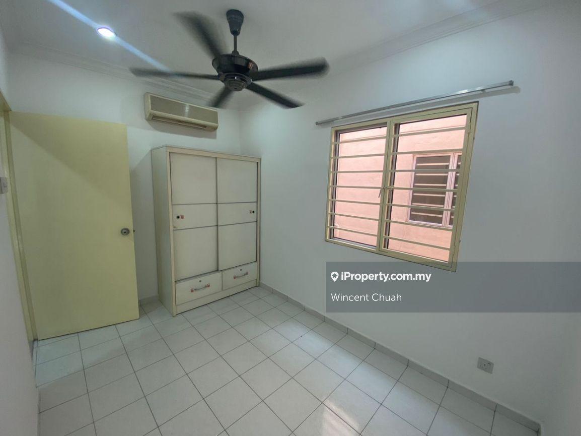 Townhouse for Sale in Taman Amansiara, Rawang by Wincent Chuah - iProperty.com.my