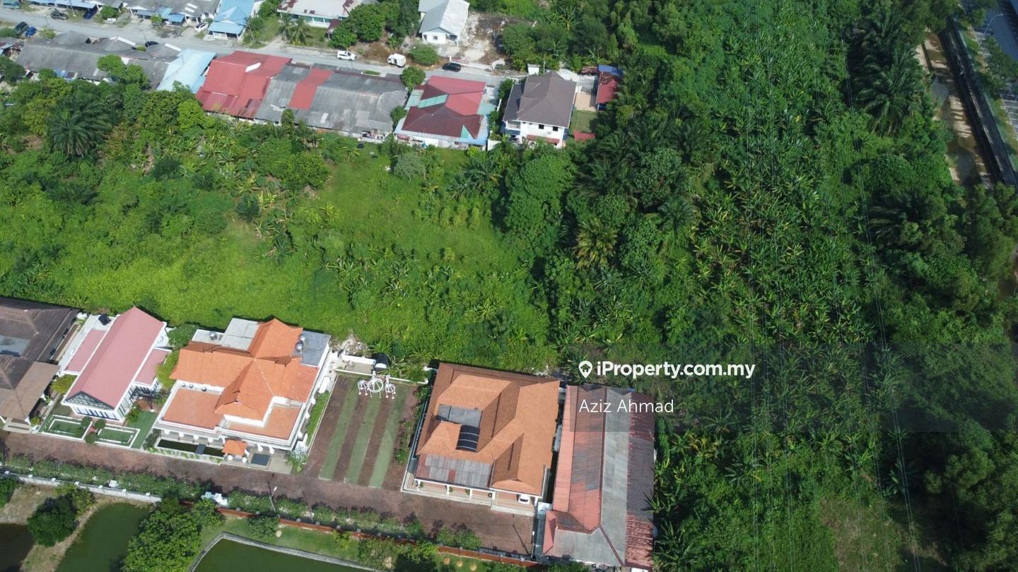 Tanah Pertanian untuk Dijual di Bukit Lanchung, Puchong oleh Aziz Ahmad - iProperty.com.my