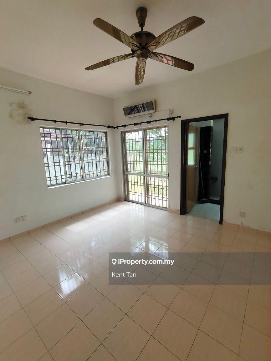Townhouse for Sale in Taman Equine Park, Seri Kembangan by Kent Tan - iProperty.com.my