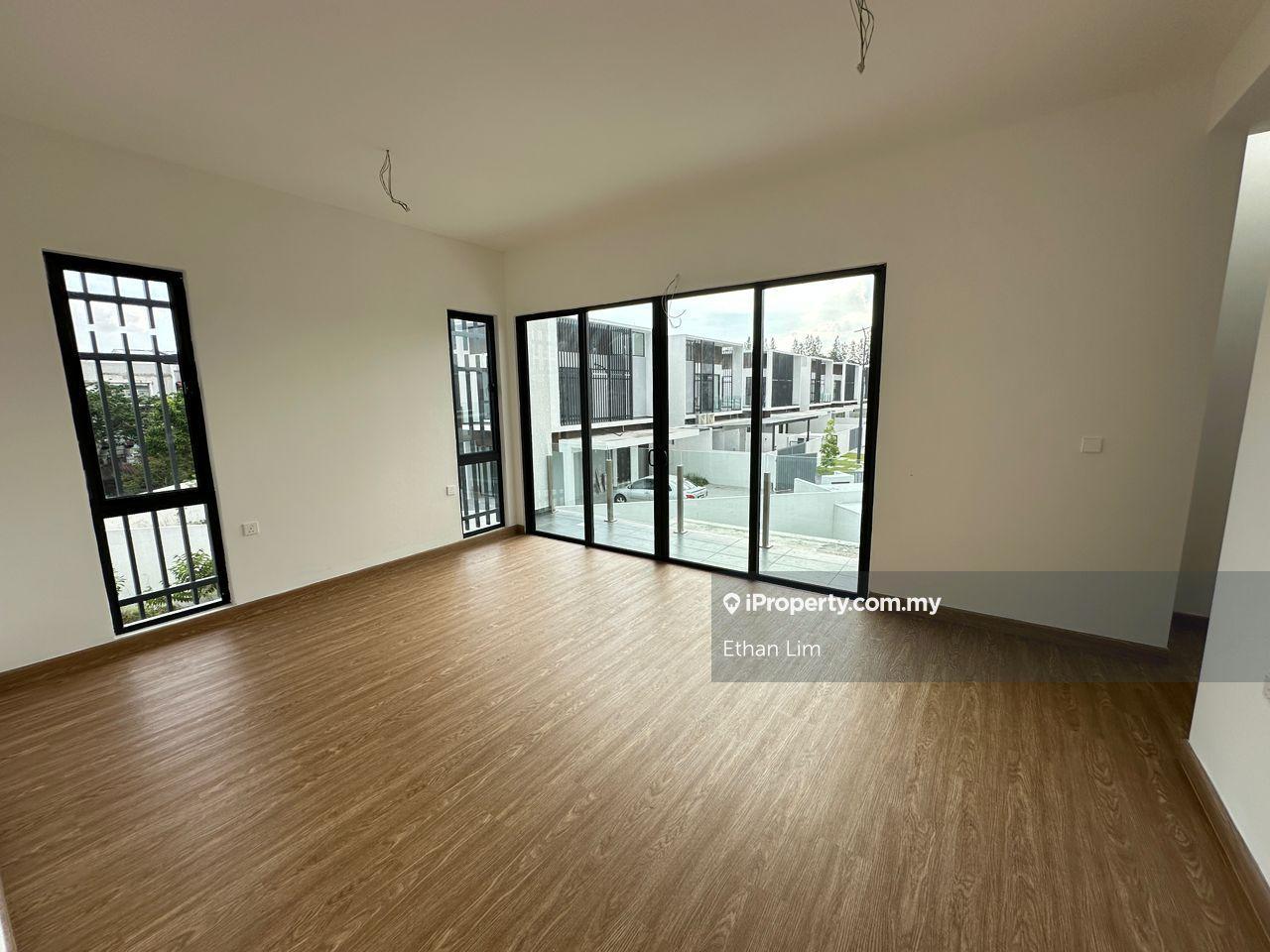 Rumah Berkembar untuk Dijual di TTDI Grove, Kajang oleh Ethan Lim - iProperty.com.my