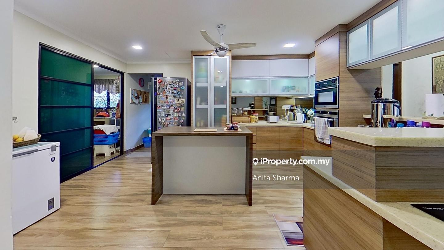 Semi-Detached House for Sale in Kelana Jaya, Petaling Jaya by Anita Sharma - iProperty.com.my