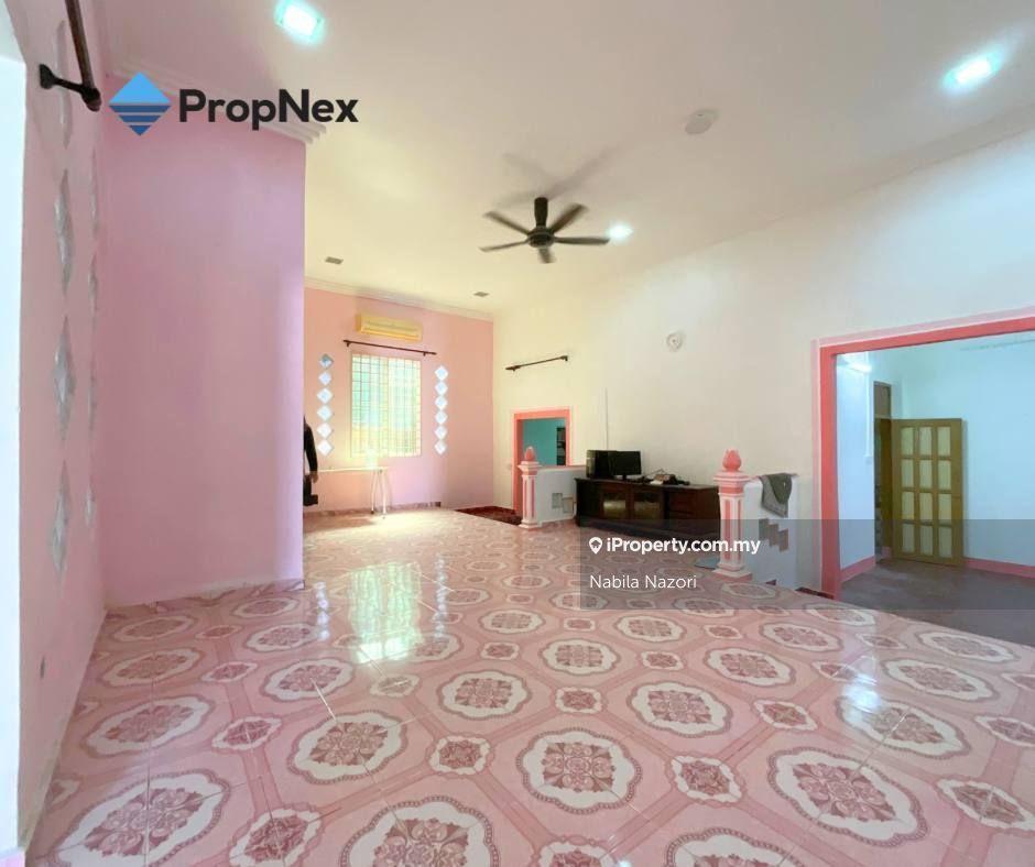 Bungalow House for Sale in Telipot, Kota Bharu by Nabila Nazori - iProperty.com.my