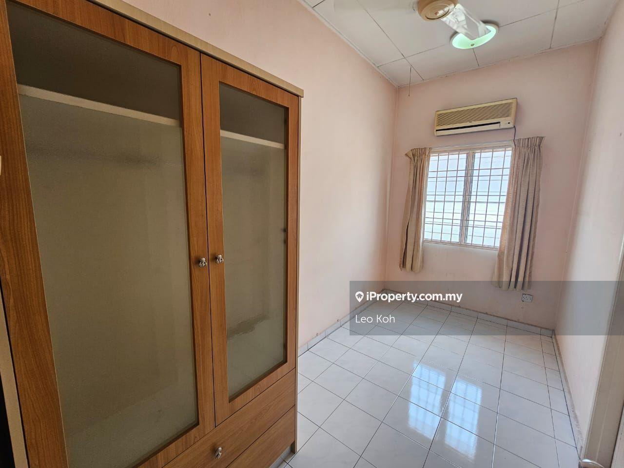 Rumah Berangkai 2 Tingkat untuk Dijual di Taman Puncak Jalil, Seri Kembangan oleh Leo Koh - iProperty.com.my