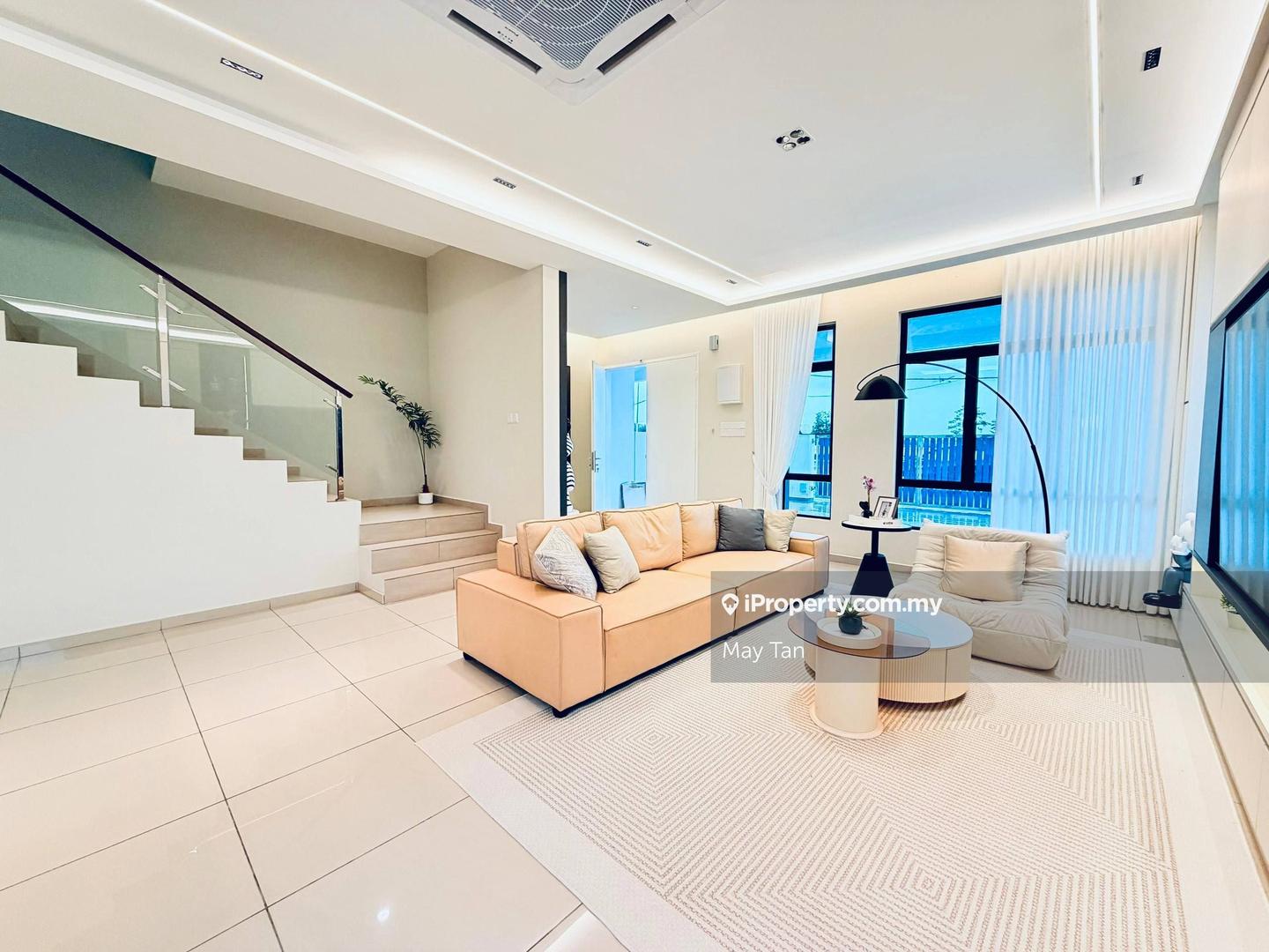 Rumah Berangkai 2 Tingkat untuk Dijual di Phase 3,Full loan, Kluang oleh May Tan - iProperty.com.my