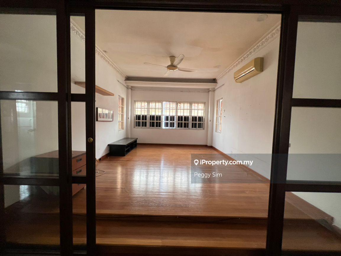 Rumah Berkembar untuk Dijual di Bandar Puteri Puchong, Puchong oleh Peggy Sim - iProperty.com.my