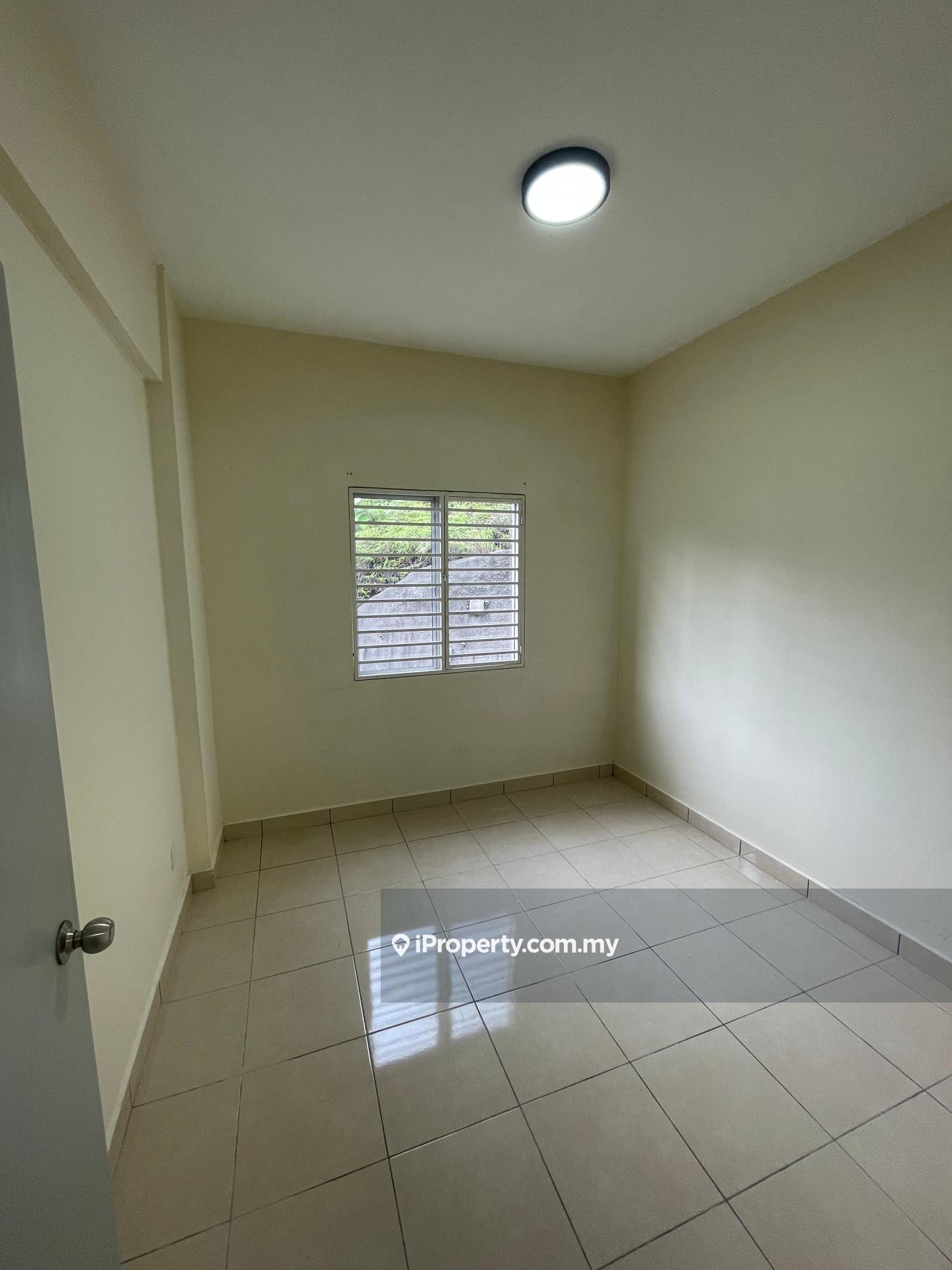Pangsapuri untuk Dijual di Suria Tropika Apartment oleh Jason Chun - iProperty.com.my