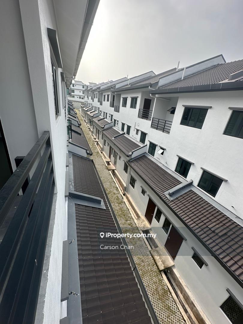Rumah Berangkai 3 Tingkat untuk Dijual di Orkid Hill Cheras, Brand New 3Storey, guarded, Cheras oleh Carson Chan - iProperty.com.my
