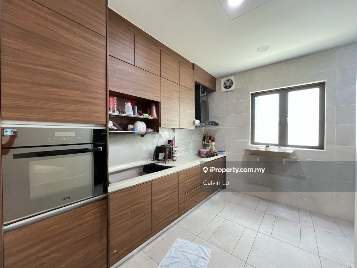 Rumah Berangkai 3 Tingkat untuk Dijual di Kinrara Residence, Puchong oleh Calvin Lo - iProperty.com.my