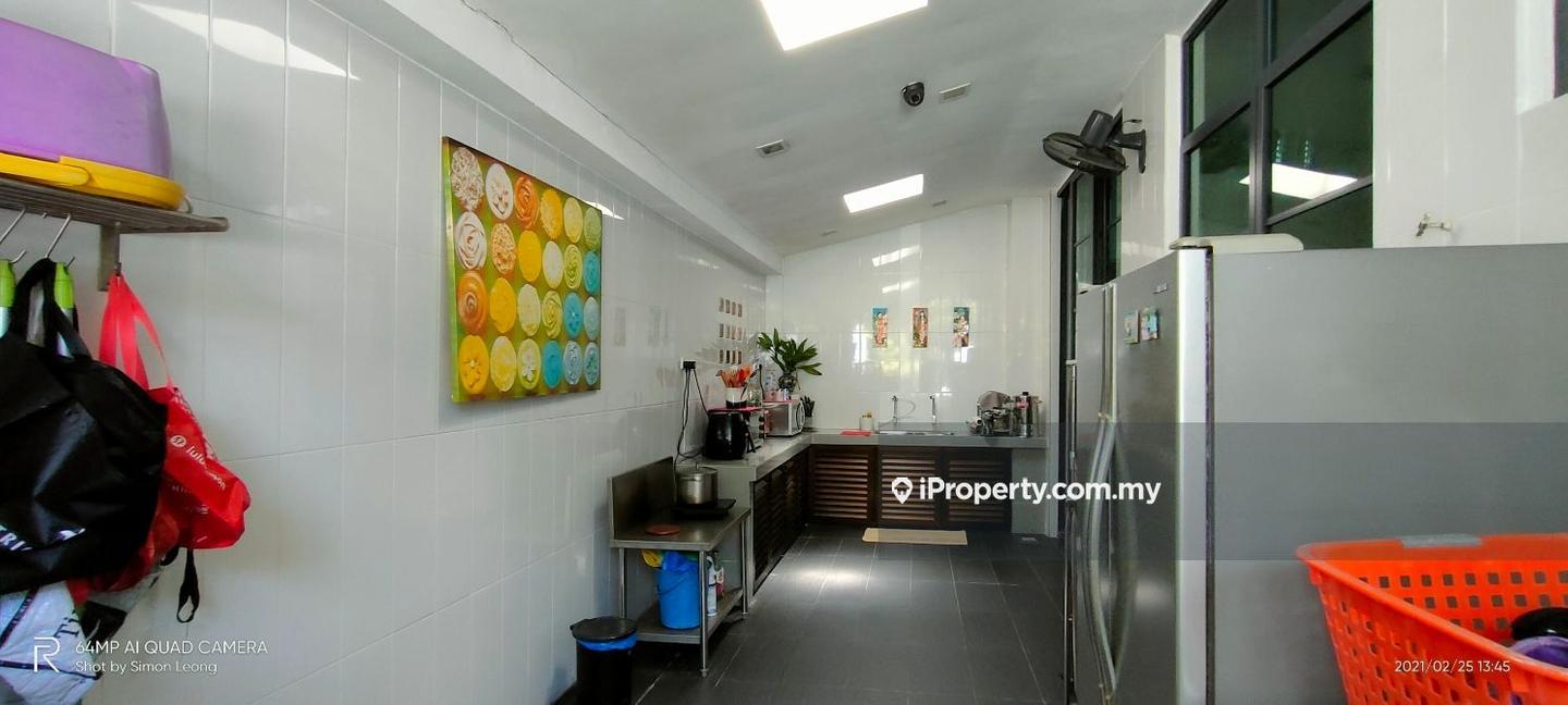 Rumah Berkembar untuk Dijual di Bukit Jelutong, Shah Alam oleh Simon Leong - iProperty.com.my