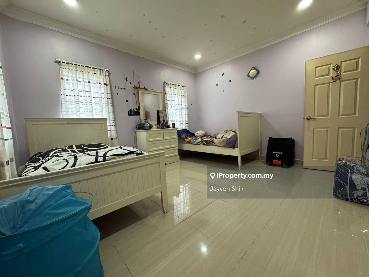 Semi-Detached House for Sale in Bandar Putra Permai, Seri Kembangan by Jayven Shik - iProperty.com.my