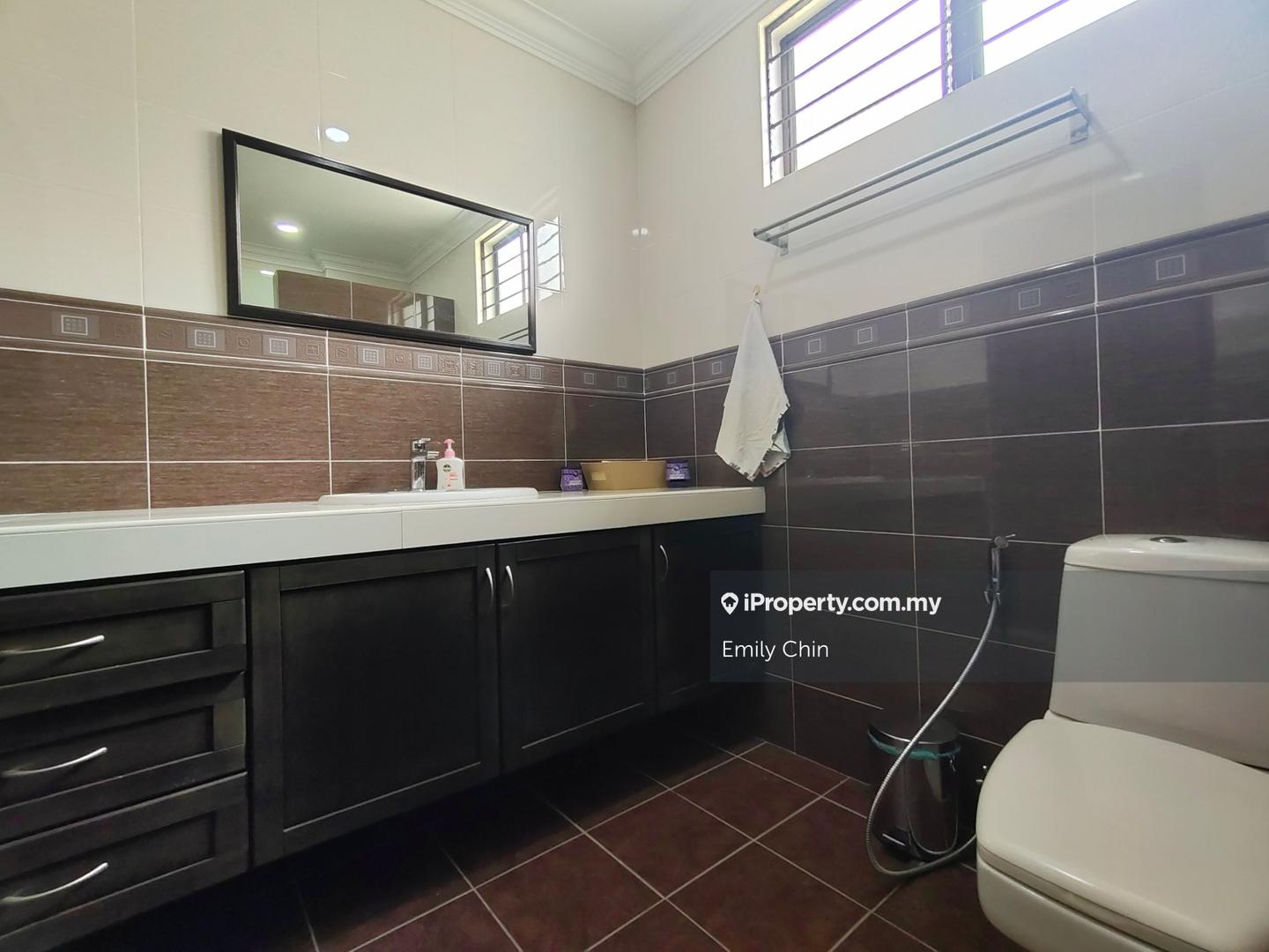 Semi-Detached House for Sale in Kelana Jaya, Petaling Jaya by Emily Chin - iProperty.com.my