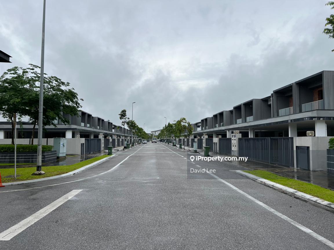 Rumah Berangkai 2 Tingkat untuk Dijual di Kuching, Sarawak oleh David Lee - iProperty.com.my