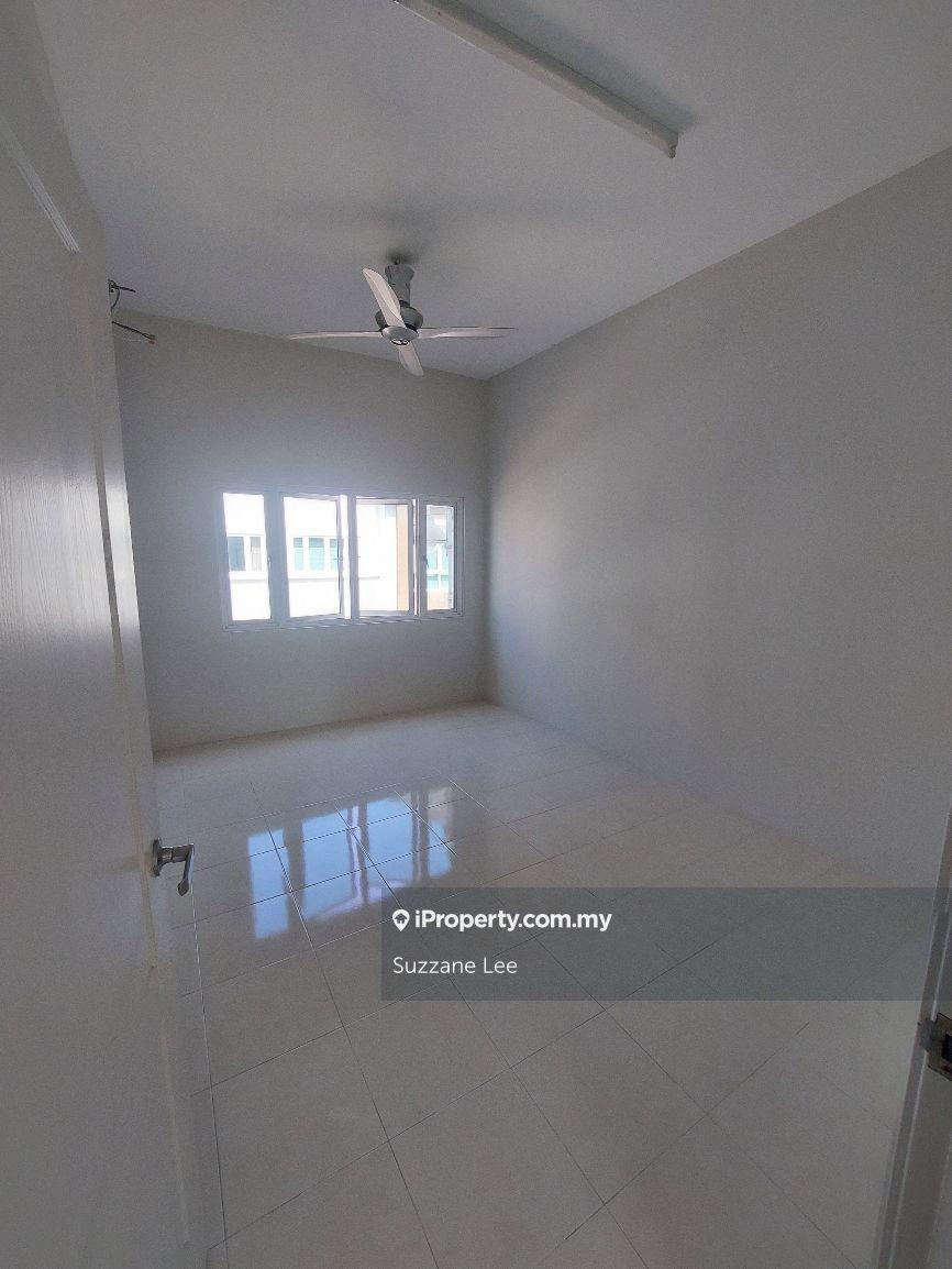 Semi-Detached House for Sale in Taman Bukit Jambul, Bukit Jambul by Suzzane Lee - iProperty.com.my