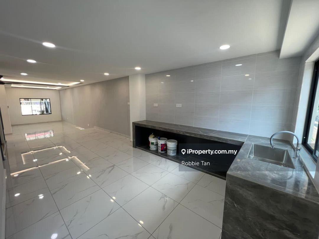 2-storey Terraced House for Sale in Taman Ungku Tun Aminah, Skudai by Robbie Tan - iProperty.com.my