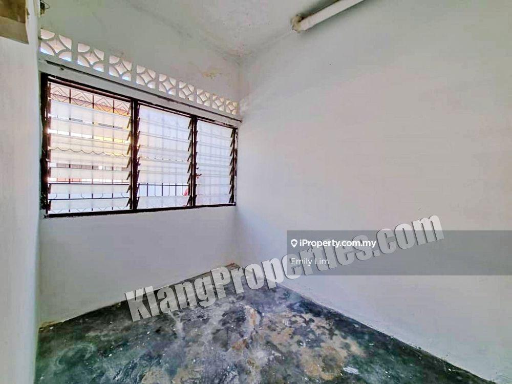 Rumah Berangkai 2 Tingkat untuk Dijual di Taman Palm Grove, Klang oleh Emily Lim - iProperty.com.my