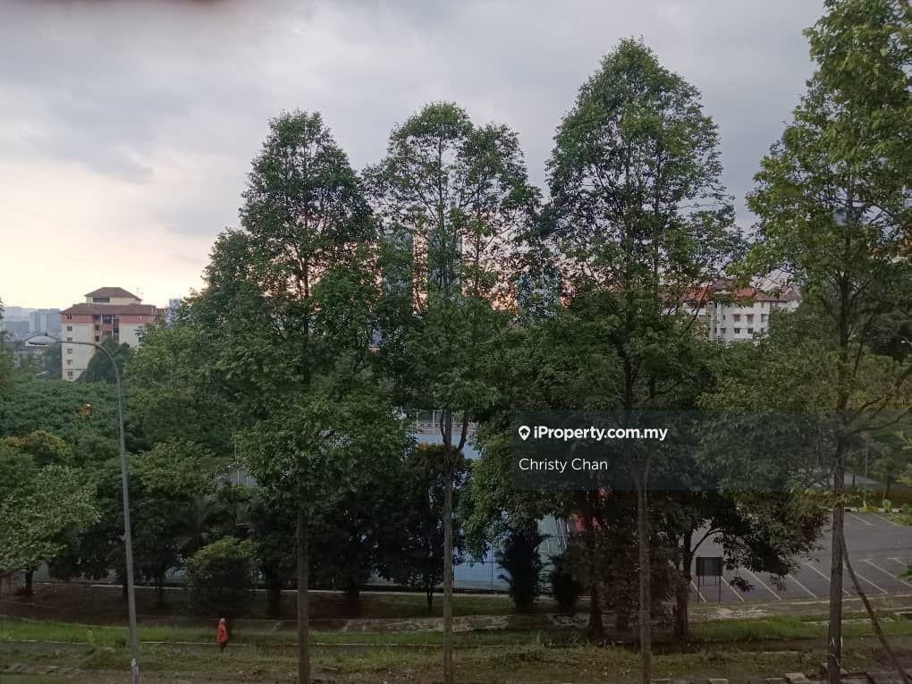 Rumah Berkembar untuk Dijual di Taman Bukit Segar, Pinggir Bukit Segar, Bayu Segar, Cheras oleh Christy Chan - iProperty.com.my