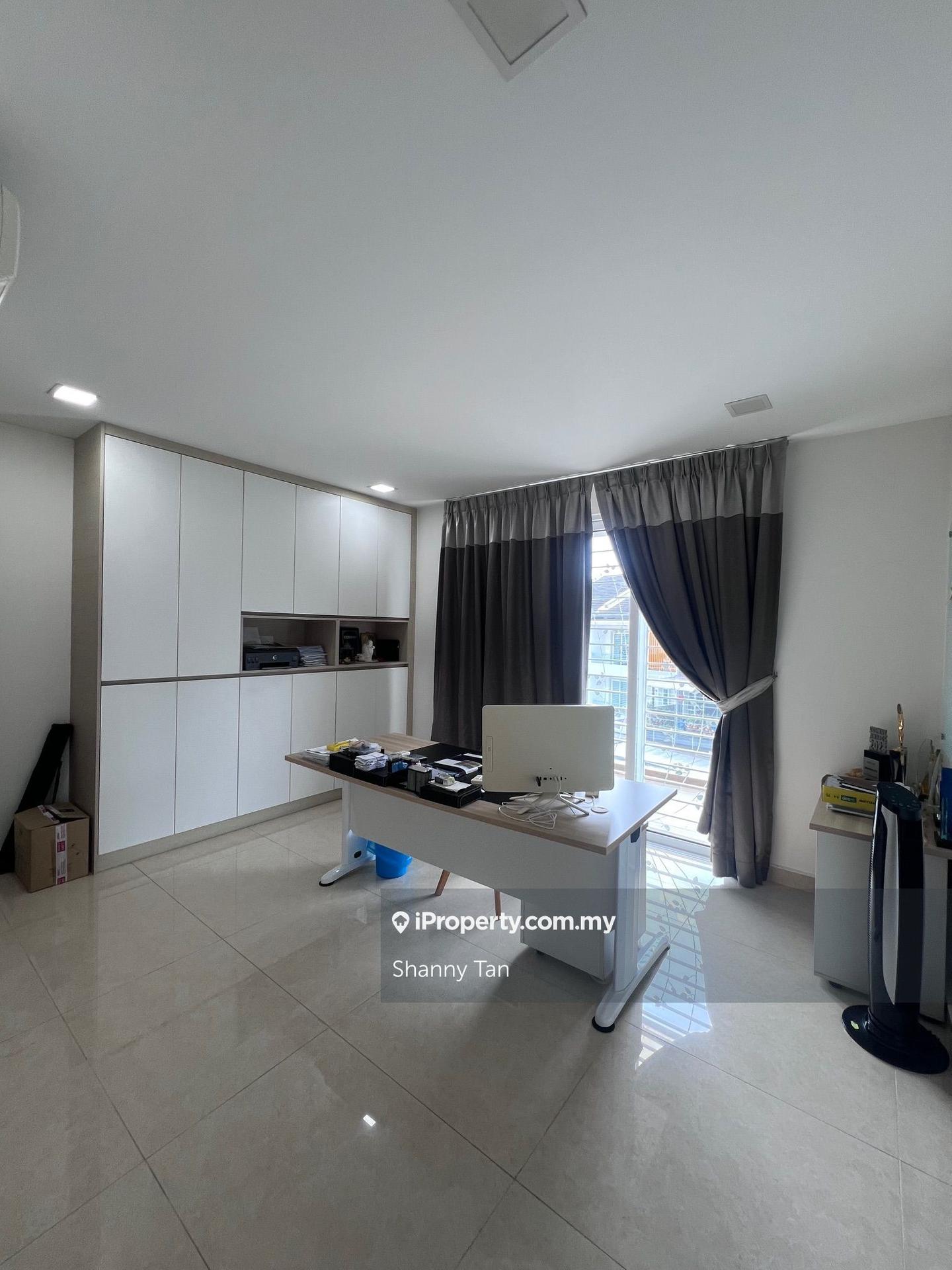 Rumah Berangkai 3 Tingkat untuk Dijual di Taming Indah 2, Bandar Sungai Long oleh Shanny Tan - iProperty.com.my
