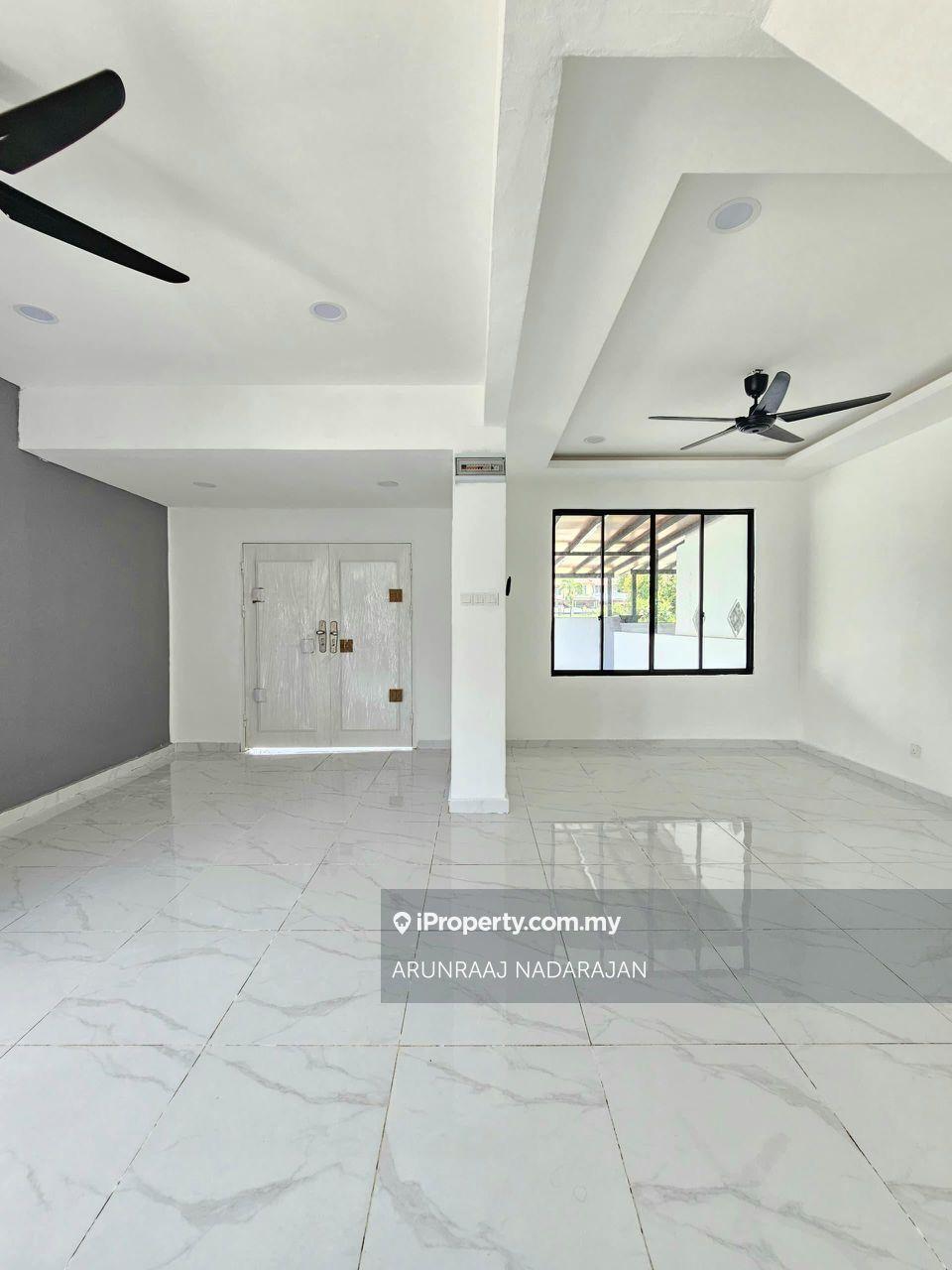 Rumah Berangkai 2 Tingkat untuk Dijual di Taman Puteri Wangsa, Ulu Tiram oleh ARUNRAAJ NADARAJAN - iProperty.com.my