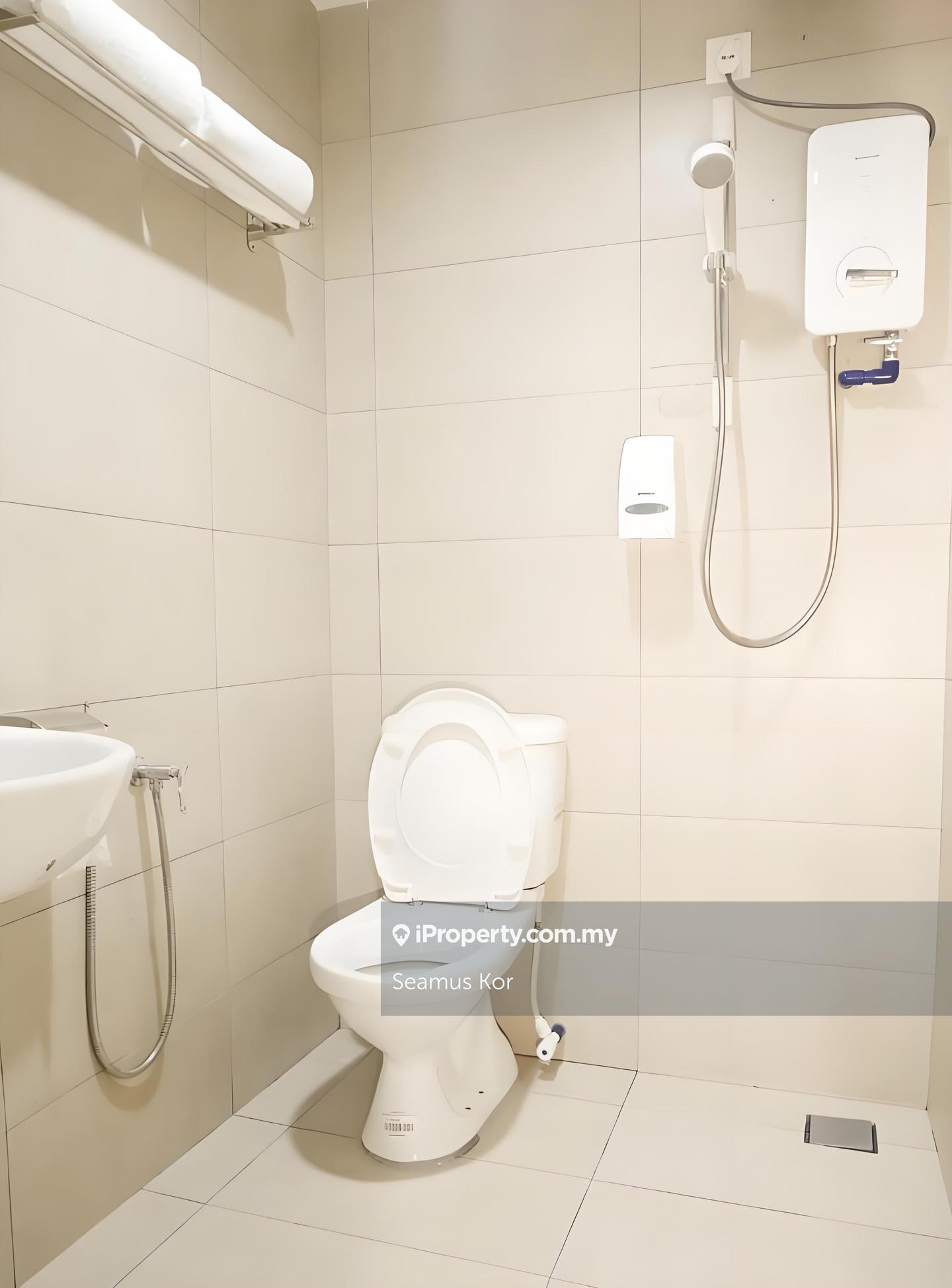 Hotel / Resort untuk Dijual di Bukit Chagar, Johor Bahru oleh Seamus Kor - iProperty.com.my