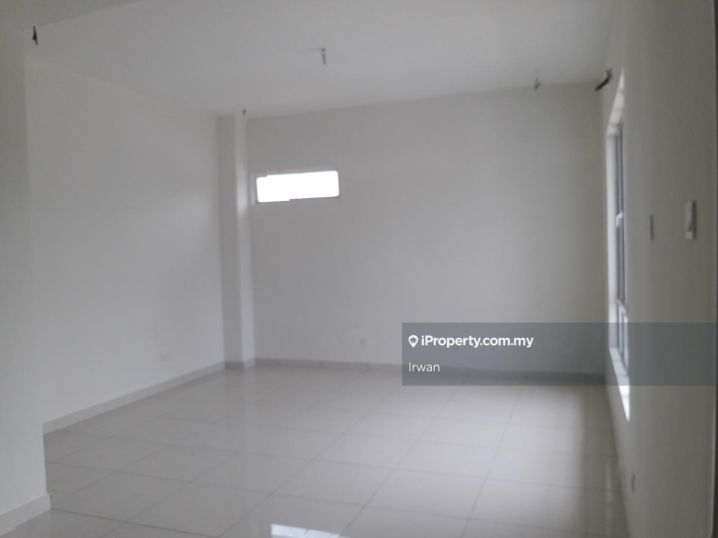 2-storey Terraced House for Sale in Marbella, D'Kayangan, Seksyen 13 Shah Alam, Shah Alam by Irwan Affandi - iProperty.com.my