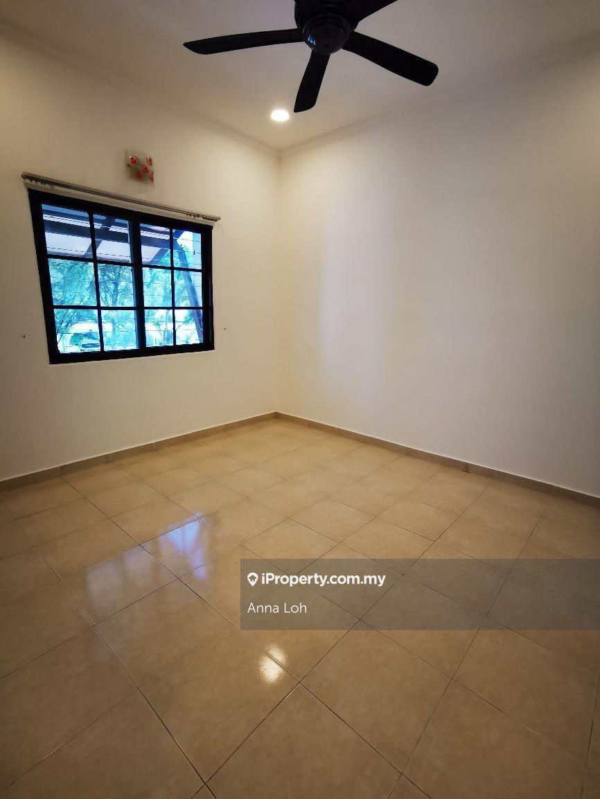 Townhouse for Sale in Country Heights, Kajang by Anna Loh - iProperty.com.my