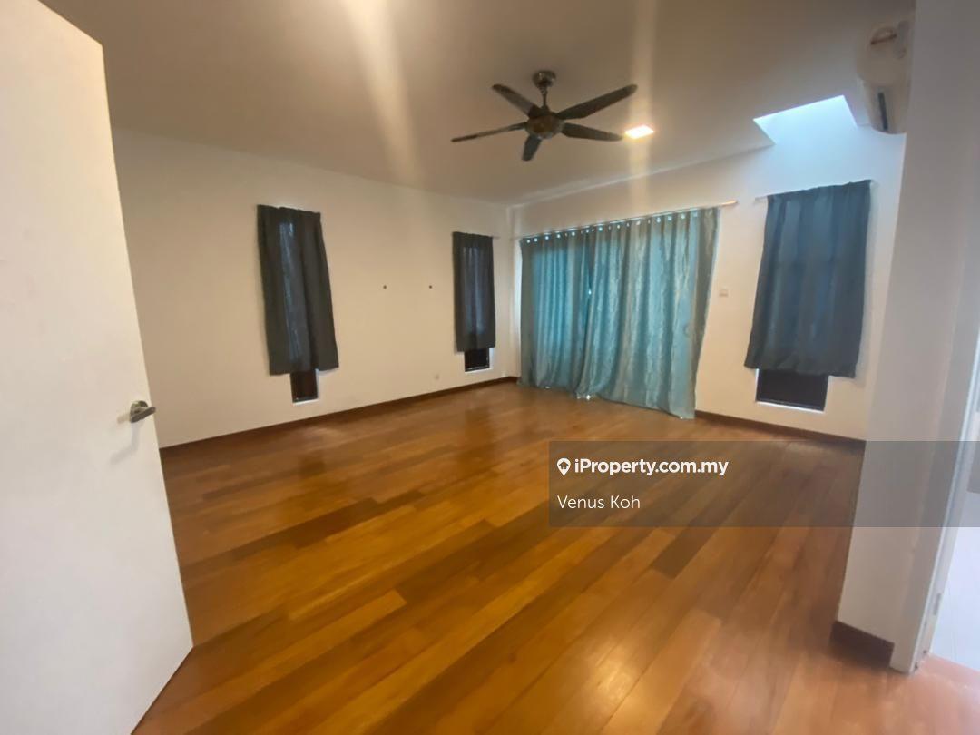 Rumah Berkembar untuk Dijual di Bandar Sungai Long, Selangor oleh Venus Koh - iProperty.com.my