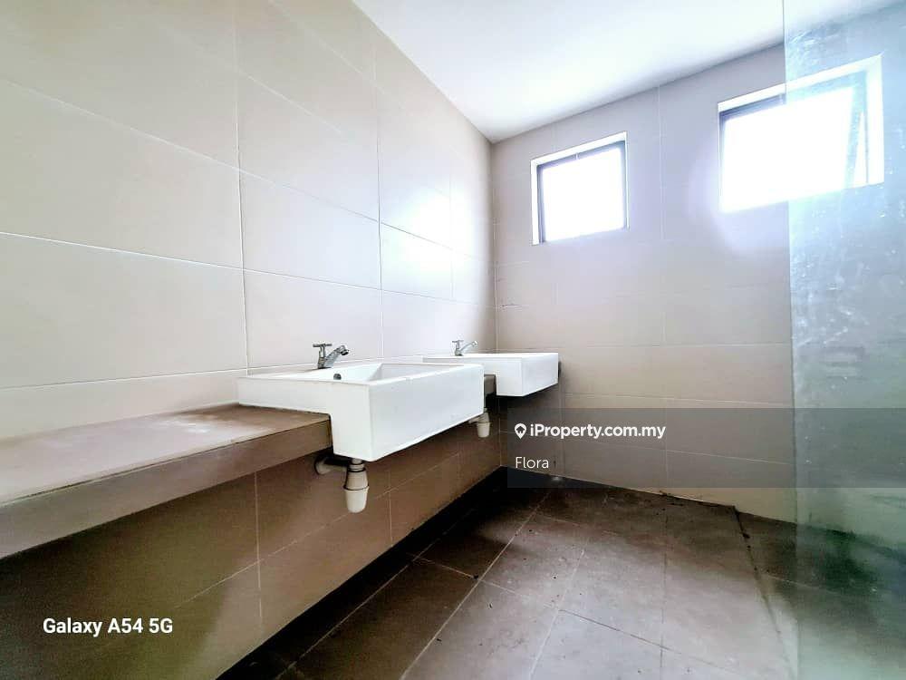 2-storey Terraced House for Sale in Lakeside Residences, Puchong by Flora - iProperty.com.my
