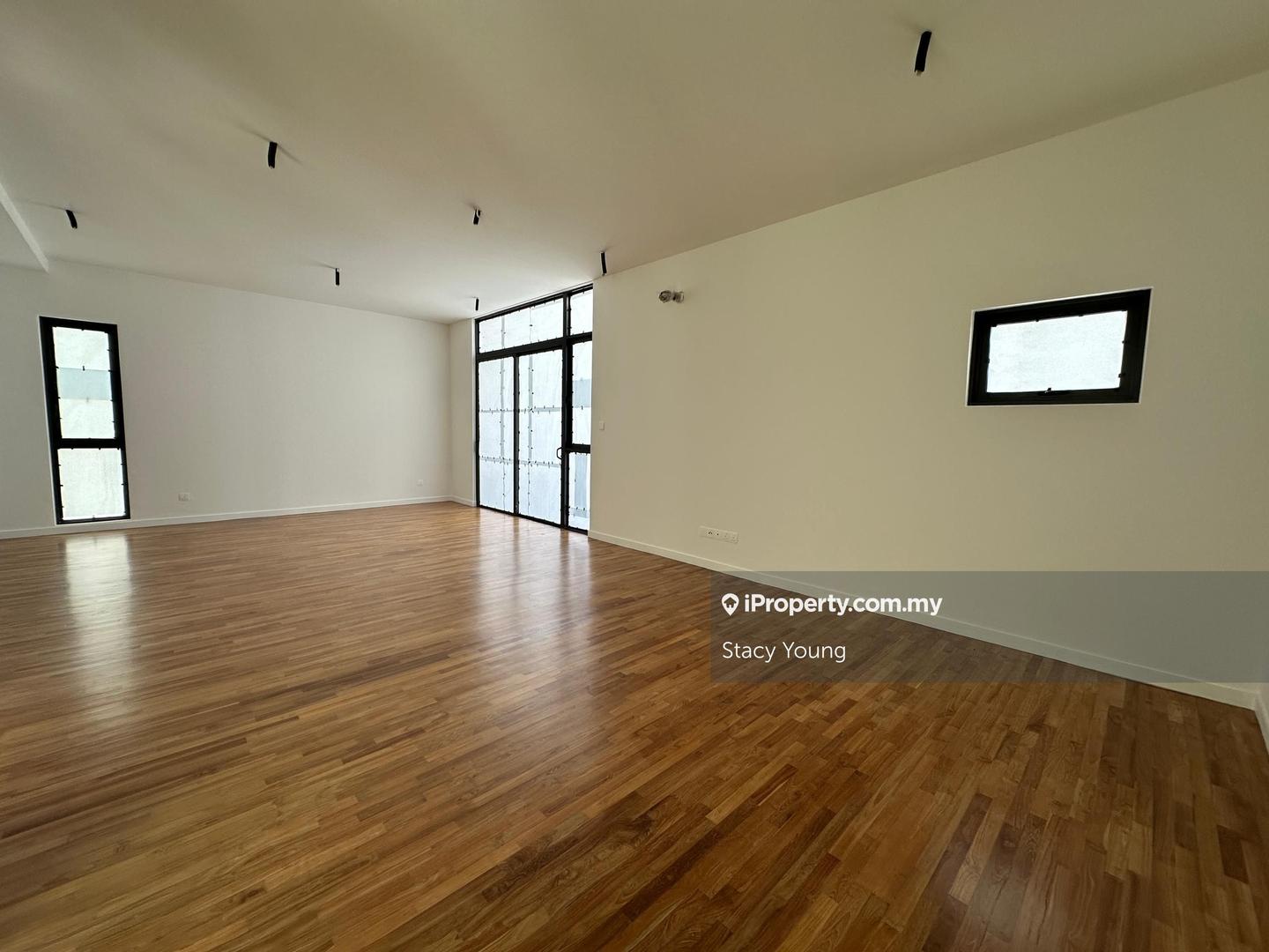 Banglo untuk Dijual di Sungai Long, Bandar Sungai Long oleh Stacy Young - iProperty.com.my